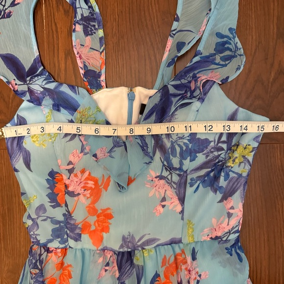 GUESS Chiffon Flutter Dress Sz 6 - Picture 7 of 10